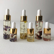 Load image into Gallery viewer, BerryNilla - Nail & Cuticle Hydrating Oil