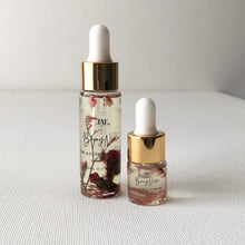 Load image into Gallery viewer, BerryNilla - Nail & Cuticle Hydrating Oil